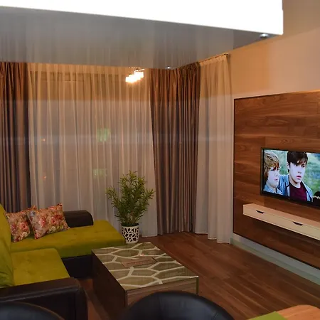 Riverside Plaza Aparthotel *