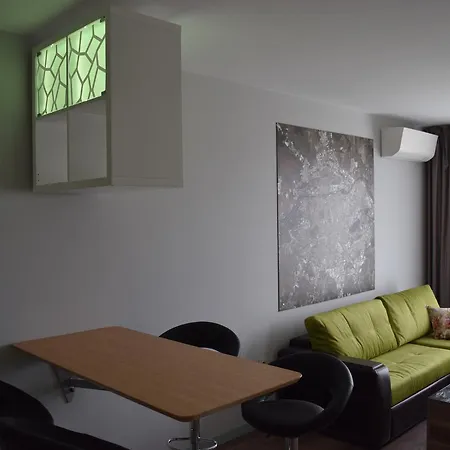 Lejlighedshotel Riverside Plaza *